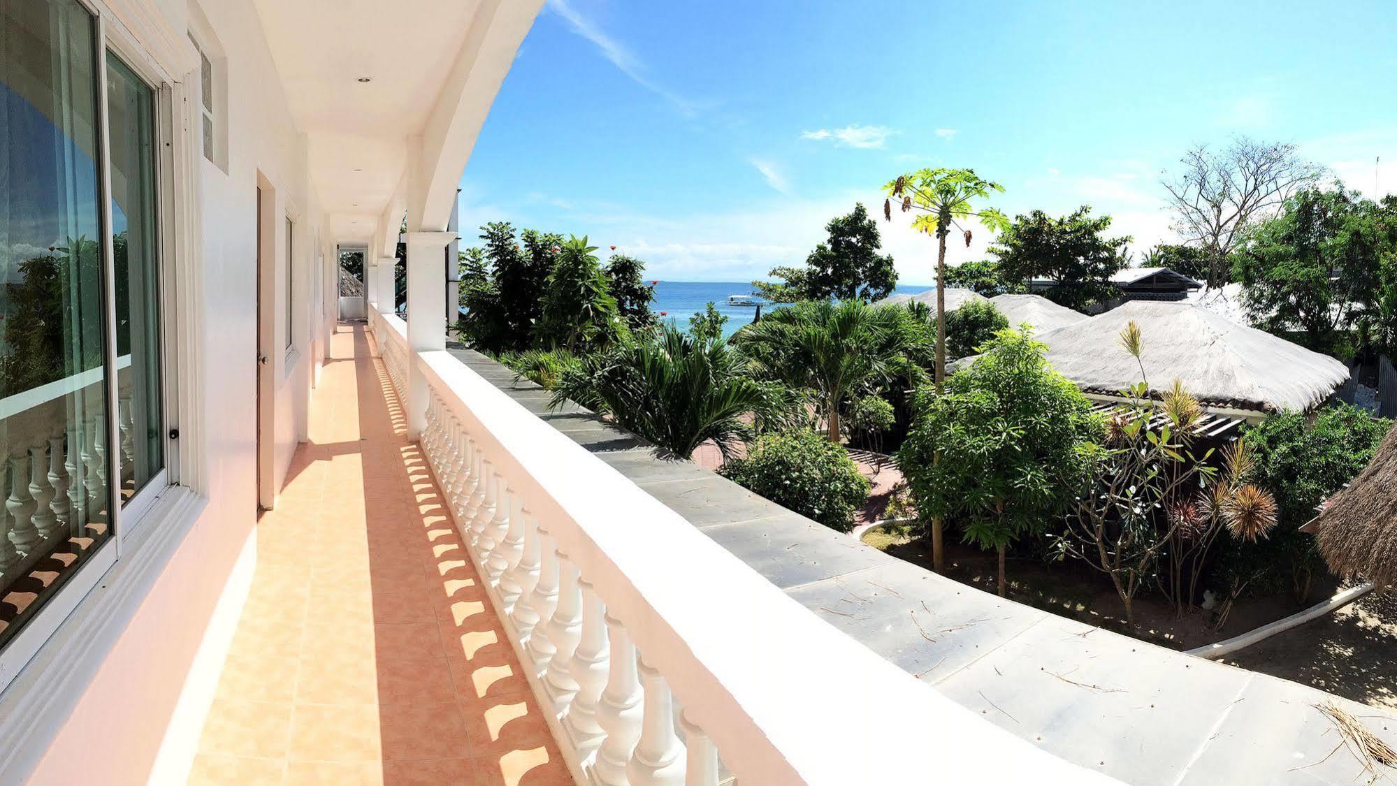 Blue Garden Resort Isla de Mactán Exterior foto
